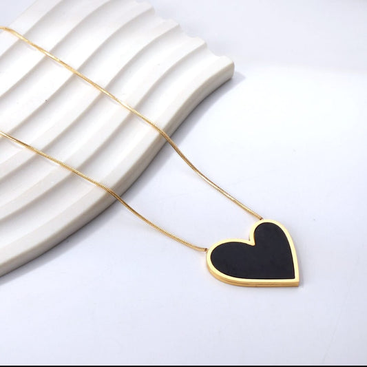 Necklace, Gold necklace, waterproof necklace, Heart pendant necklace, stainless steel, 18k gold, gift for her, gifts, Love Pendant Necklace