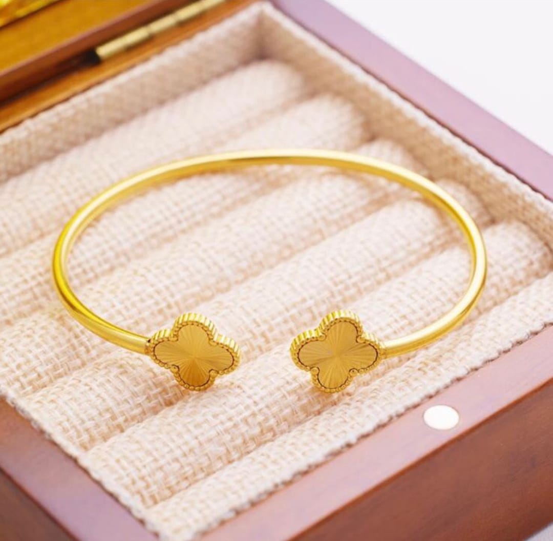Gold-plated bangle, silver bangle, 18K goldplated, stainless steel bangle, waterproof, Non-Tarnish, gifts for her, gifts, clover bracelet
