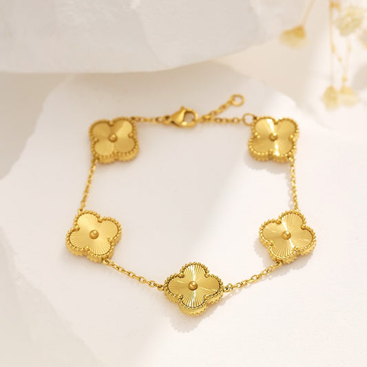 Clover bracelet