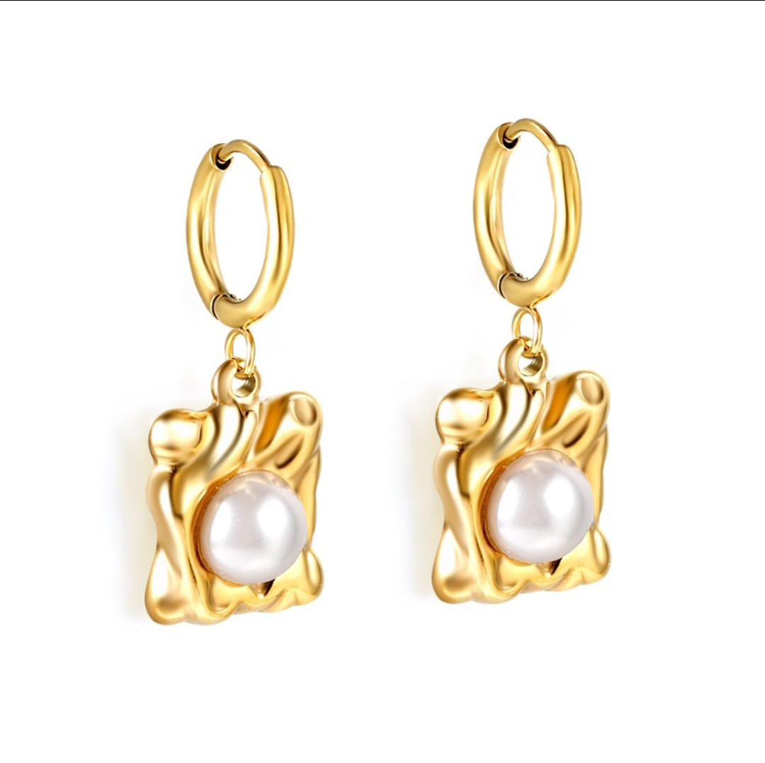 Drop/dangle earrings with a pearl. Waterproof earrings, hypoallergenic, Non-Tarnish Jewelry, Minimalist.