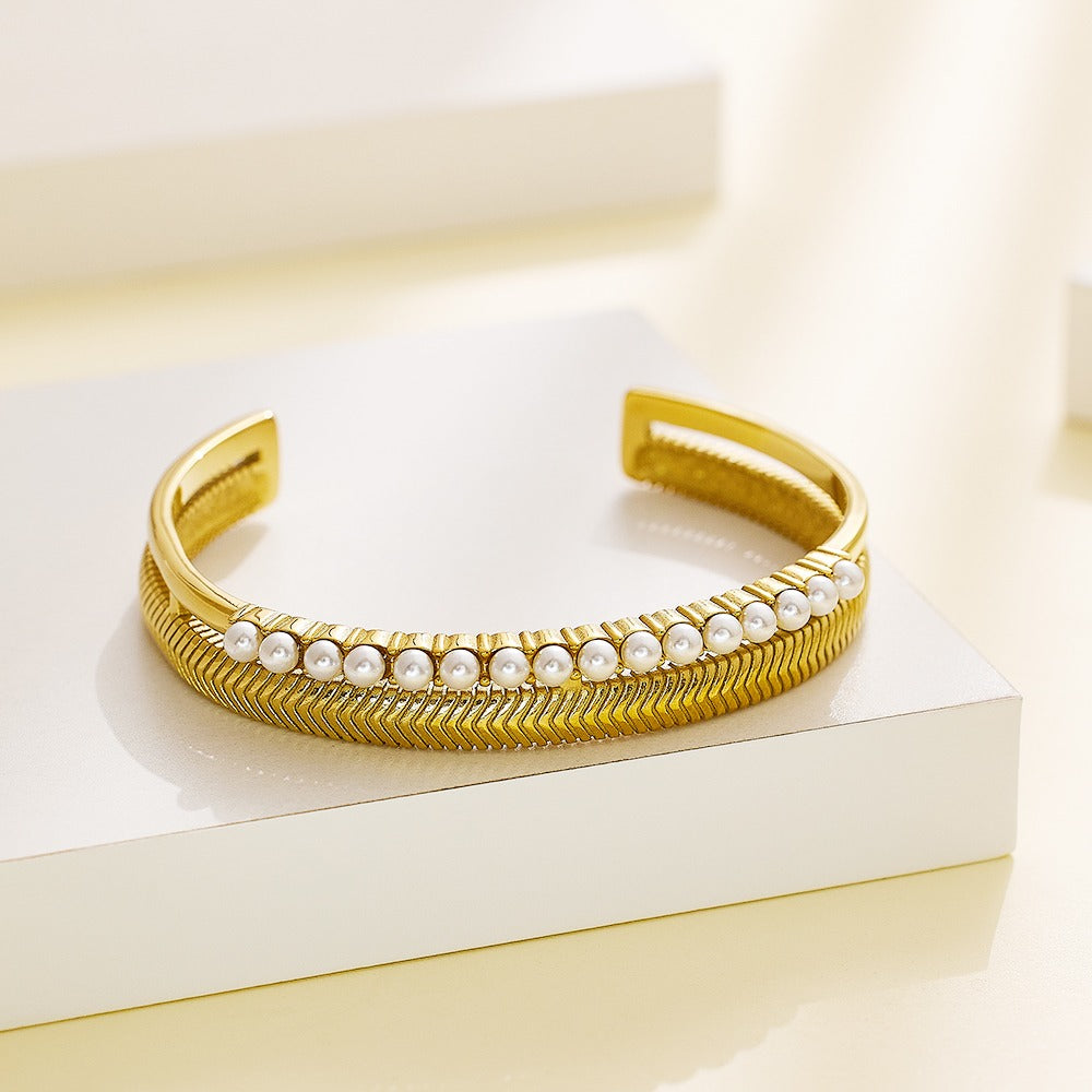 Half cuff bangle with stones