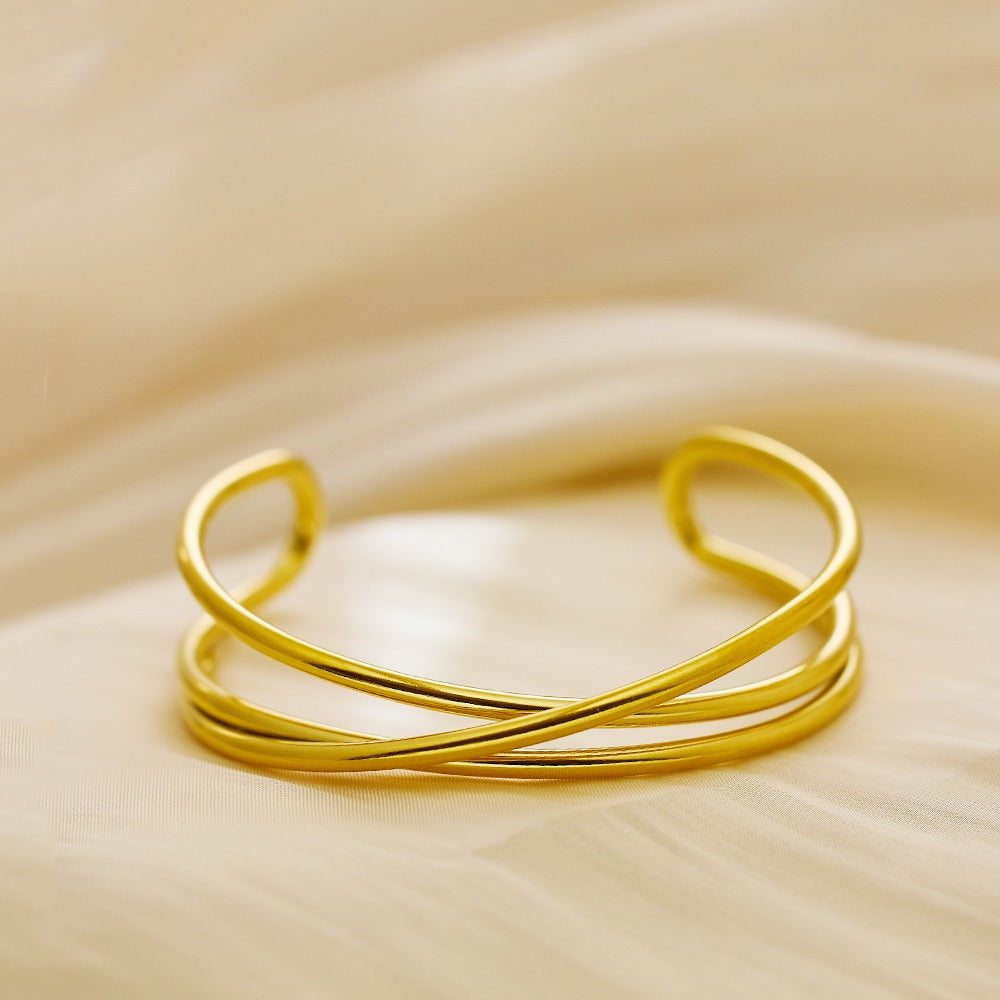 Half cuff bangle twisted design