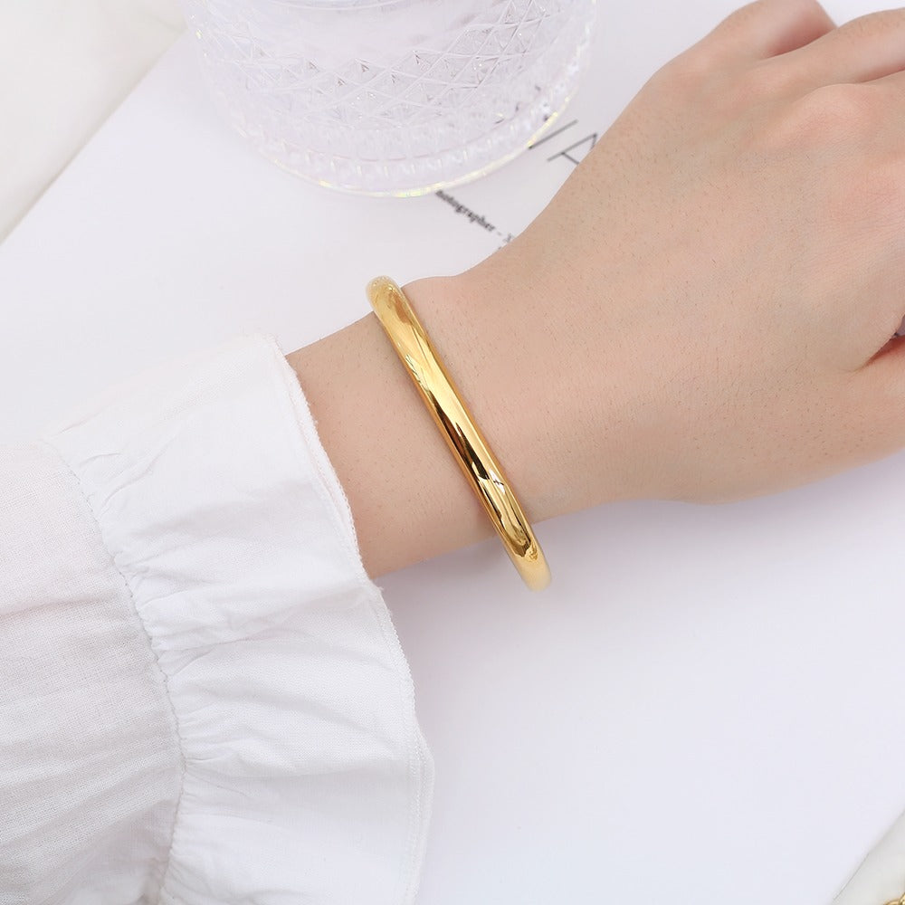 Half cuff plain bangle Unisex