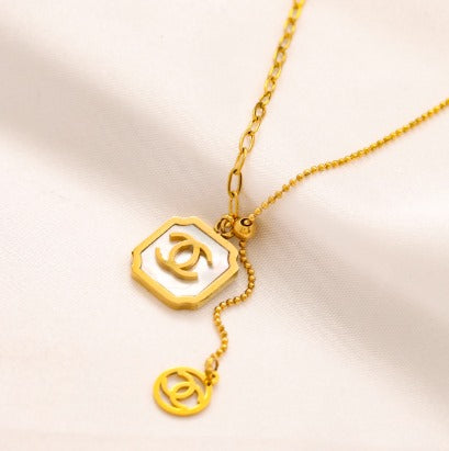 N-Chanel112. Chanel Necklace.Stainless steel, Waterproof.