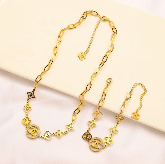 N-Chanel85. Chanel Stainless steel, Waterproof, Necklace.