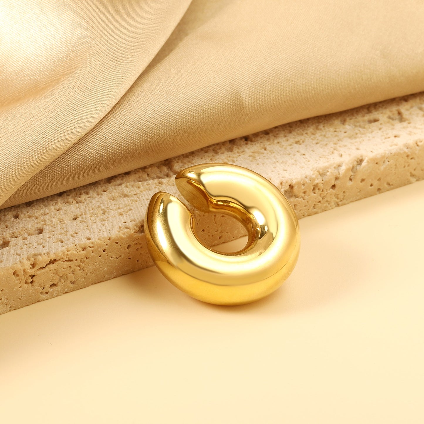 Plain cuff earrings