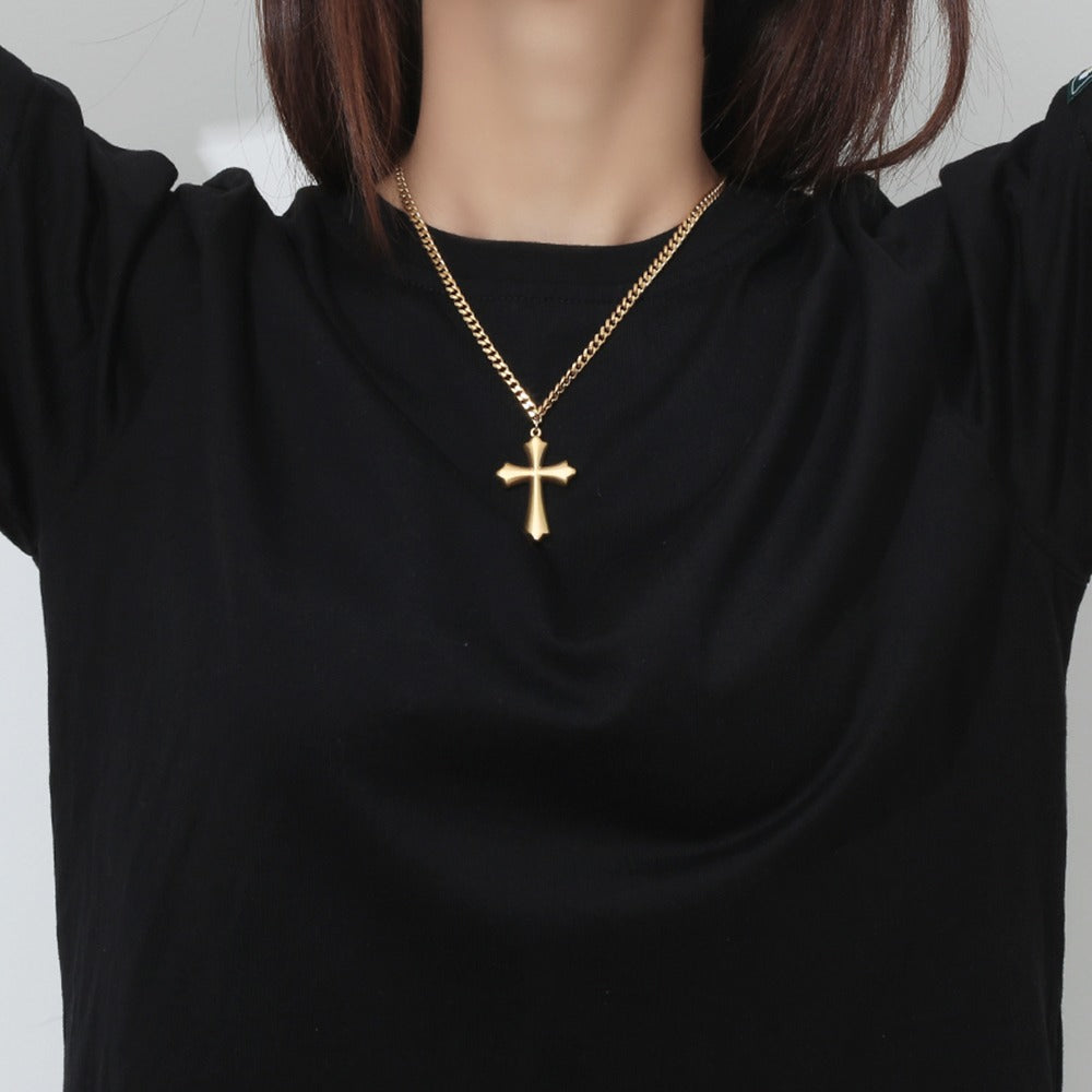 Big chain necklace with cross pendant. UNISEX