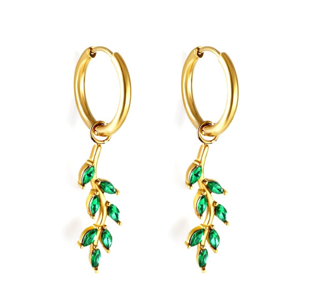 Dangle earrings with green leaves design. Waterproof earrings, hypoallergenic, Non-Tarnish Jewelry, Minimalist.