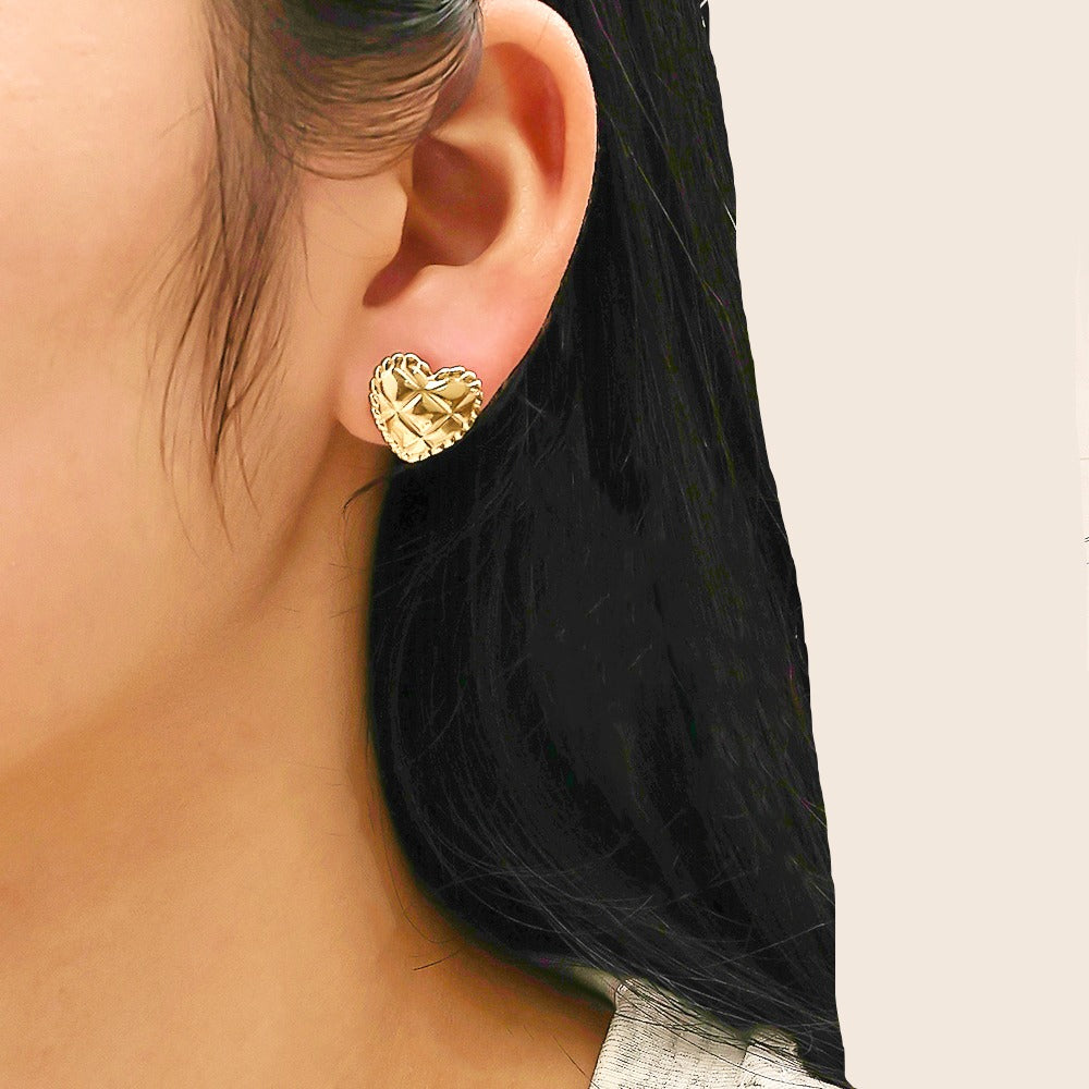 Heart shaped stud