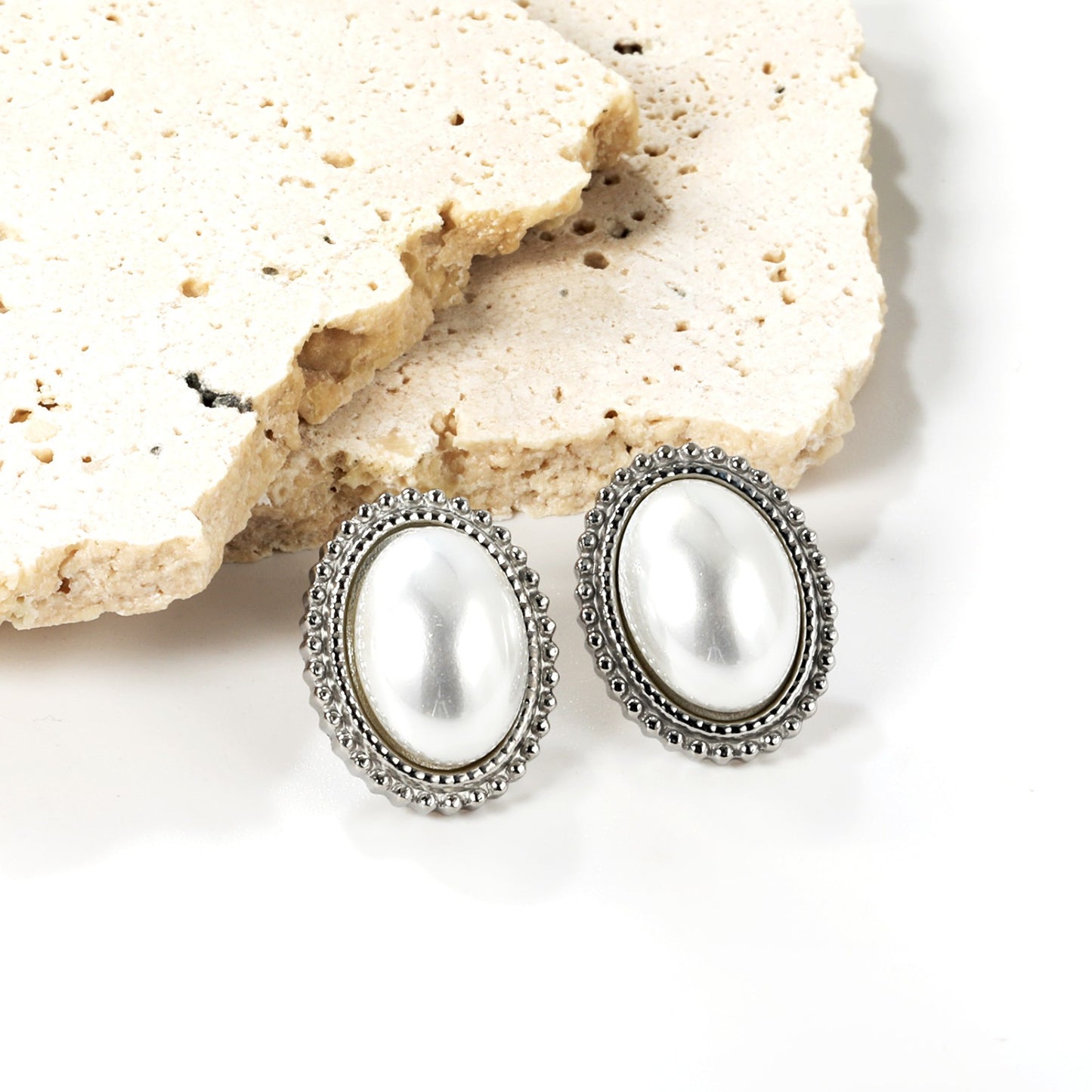 Oblong shaped pearl studs