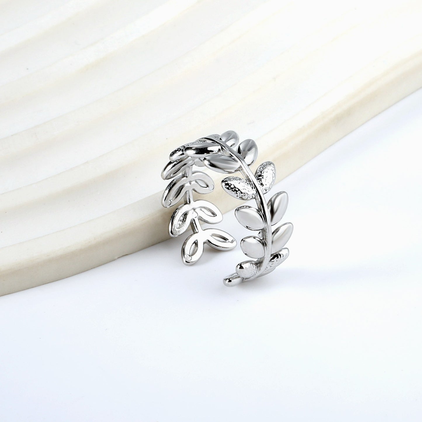 Ring with leave designs all over