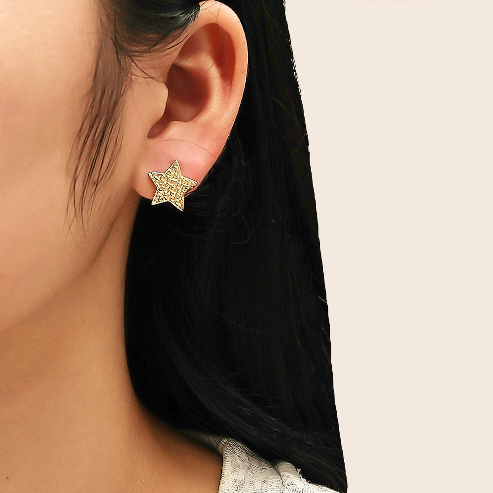 Star shaped stud