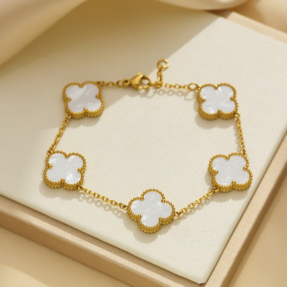 Clover bracelet