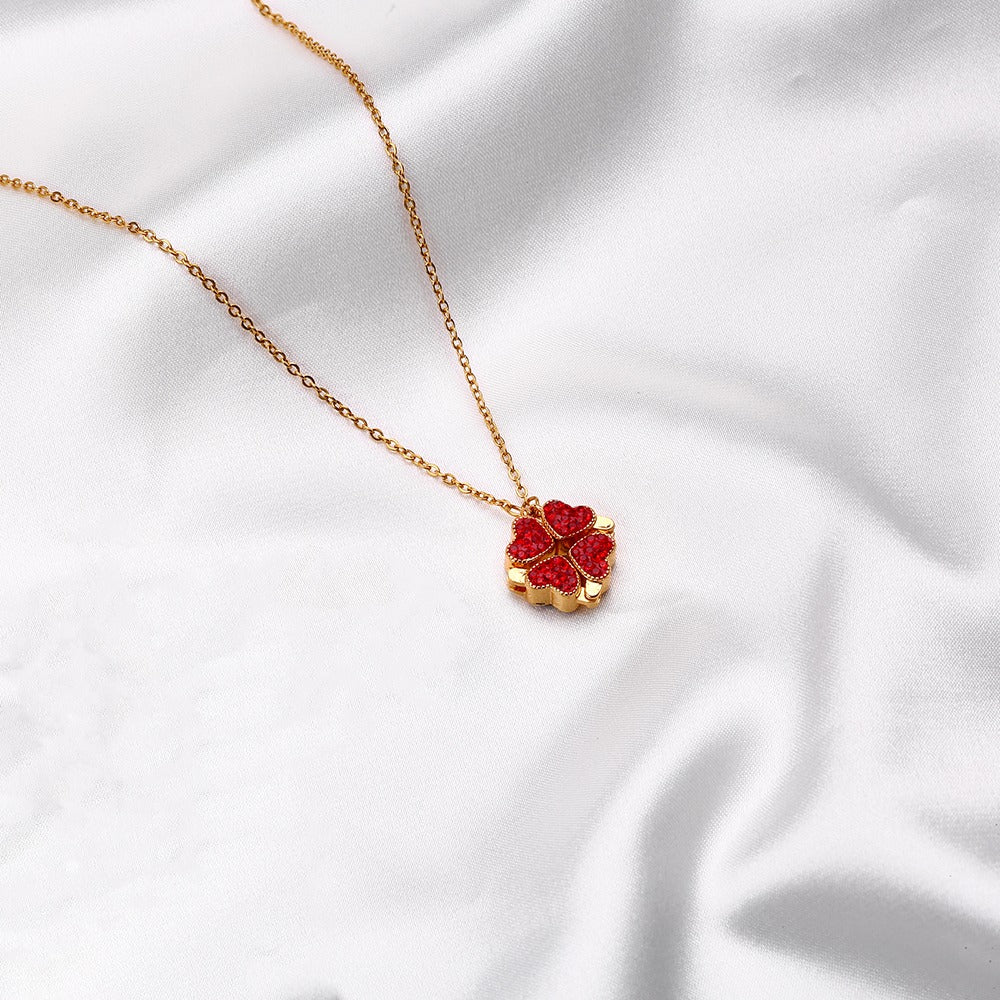 Necklace with clover shaped 2 in 1 colored pendant