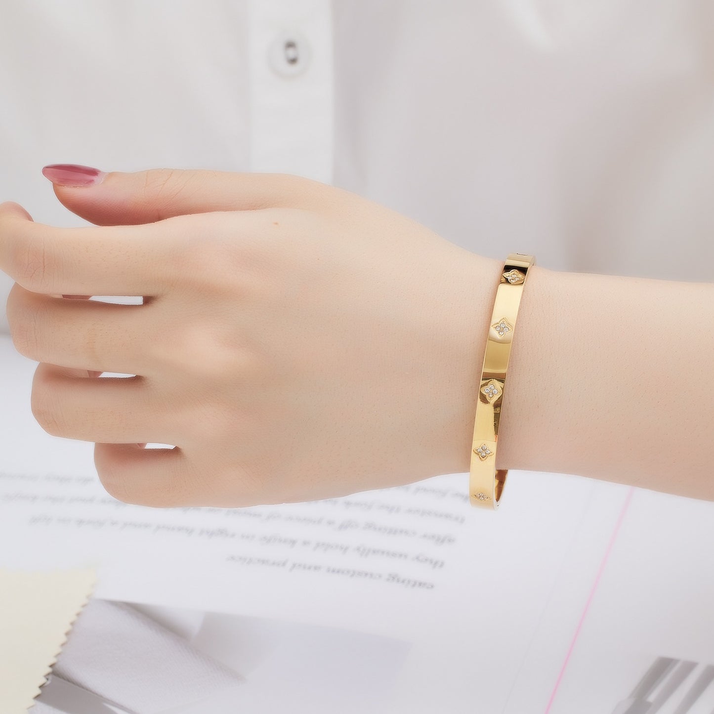 LV Bangle in Gold colour