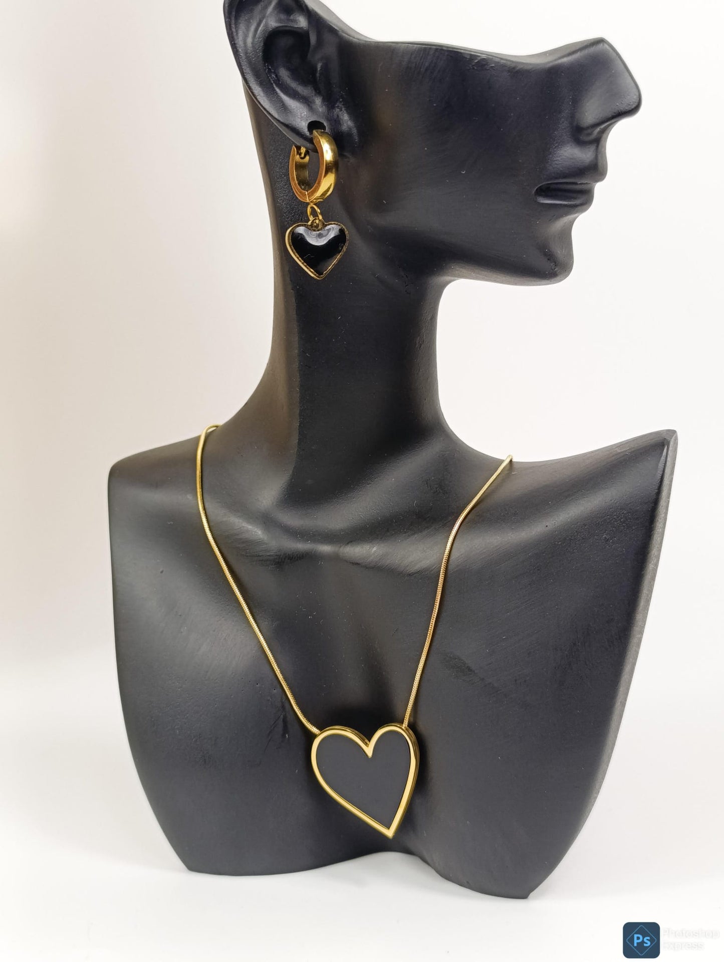 Necklace, Gold necklace, waterproof necklace, Heart pendant necklace, stainless steel, 18k gold, gift for her, gifts, Love Pendant Necklace