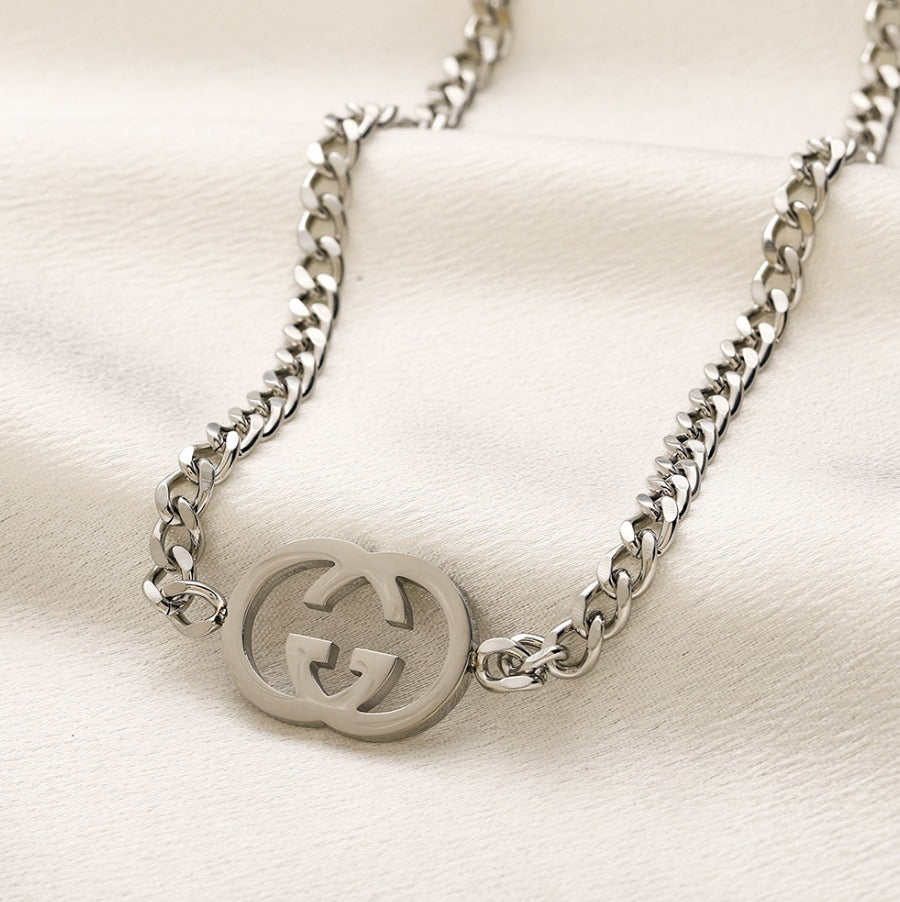 N-Gucci12. Gucci Big chain stainless steel necklace.