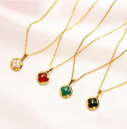 N-LV26. LV Stainless steel, Waterproof, Necklace with kleeblat pendant.