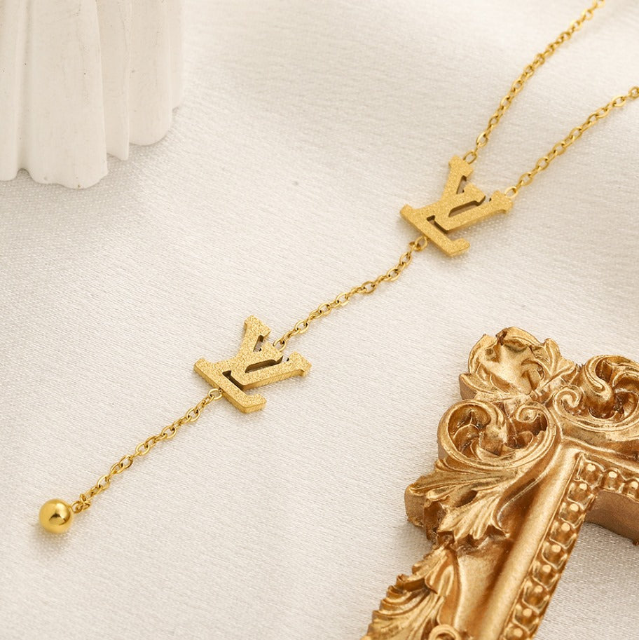 N-LV5. LV Stainless steel, Waterproof, Necklace with extended pendant.