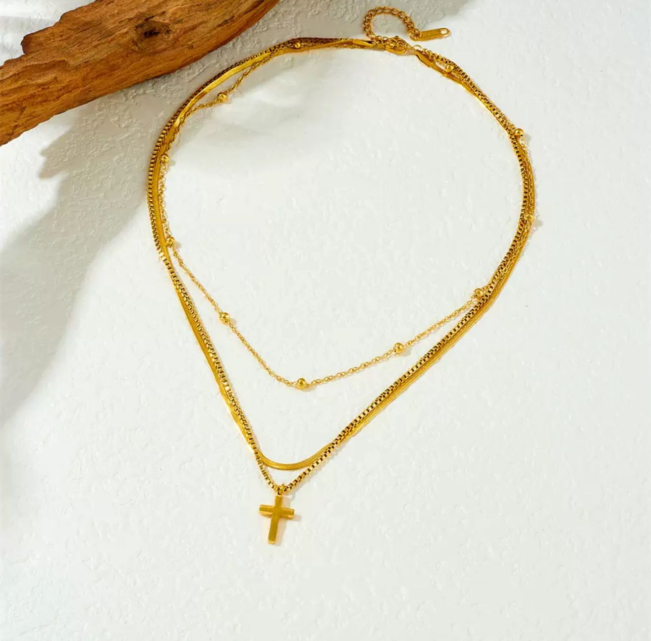 CLAUDIA TRIPLE CHAIN NECKLACE