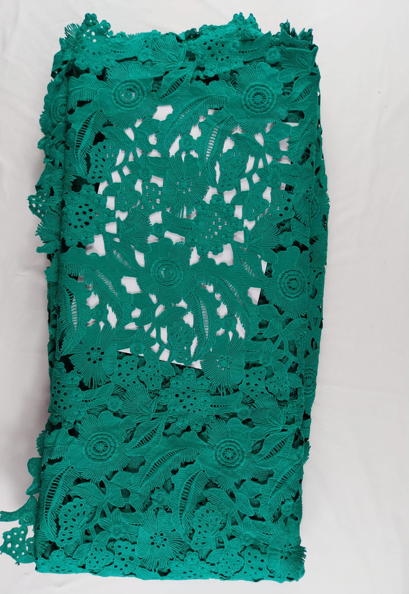 Guipure Lace Fabric, Floral Lace Fabric, Hollowed Flower Embroidery Fabric for Prom Dress, Wedding Gown and Party Dress,