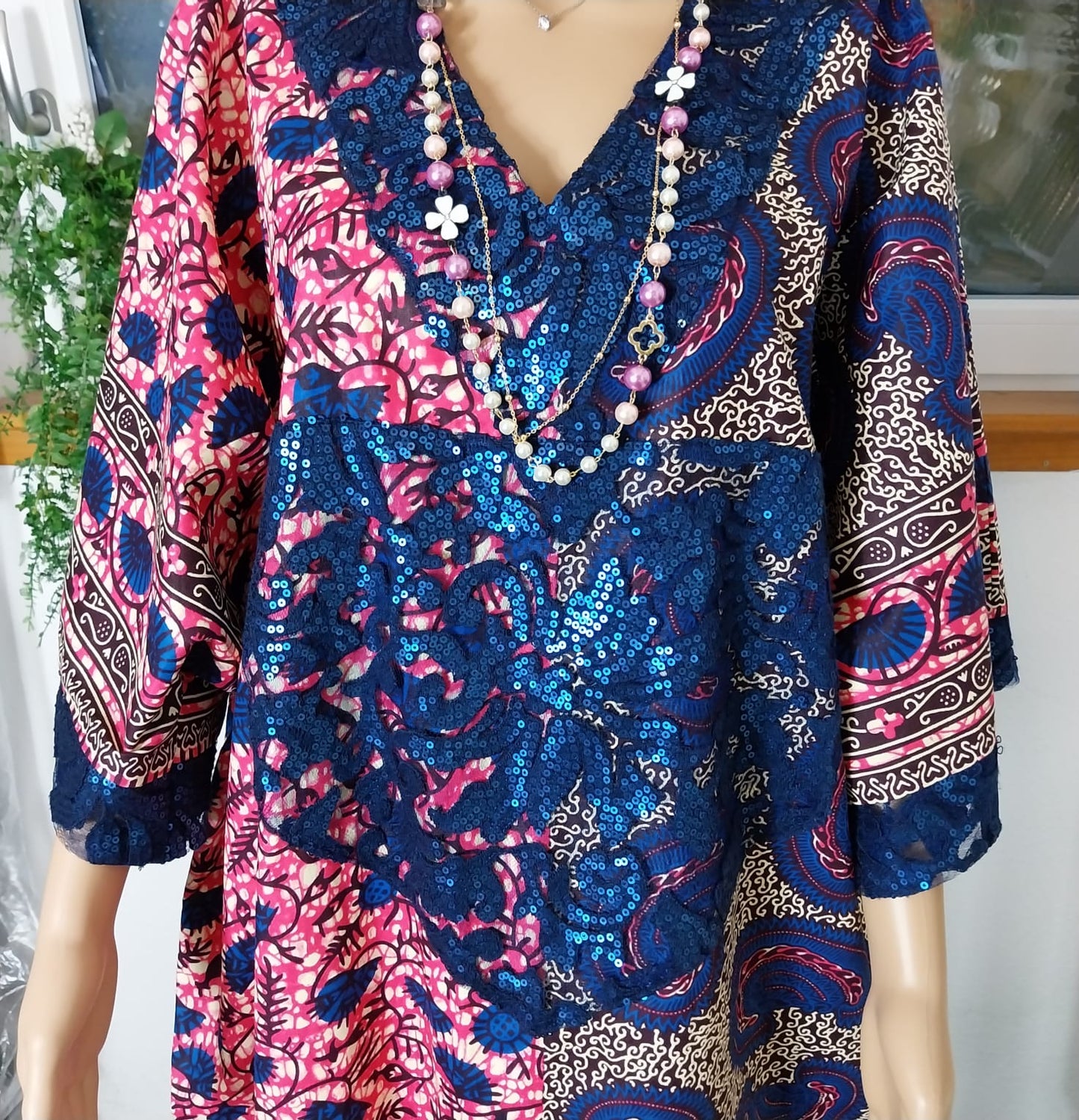 Long Ankara Bubu, Kaftan, dress with Head-Tie. Full dress length. Ankara Maxi Kaftan. Ankara maxi bubu dress. Maxi dress. Ankara sequence. Combo Ankara Bubu