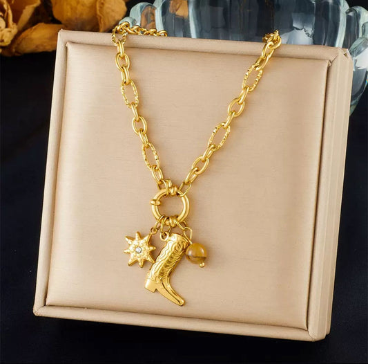 Big chain design with boots pendant