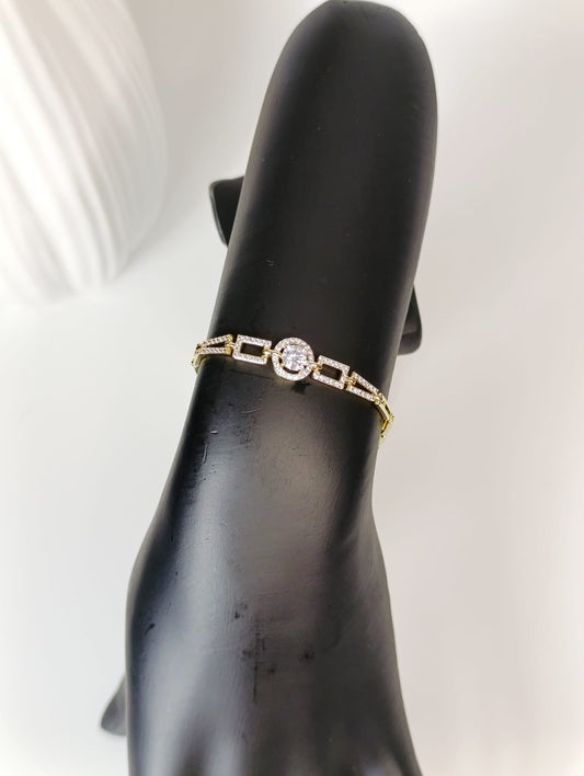 Minimalist bracelet. Gold-plated. Women bracelet. Women bracelet. Gift for women.