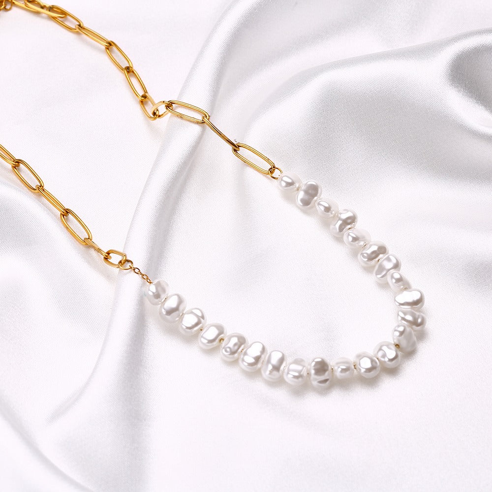 Necklace with chain and pearls, no pendant.