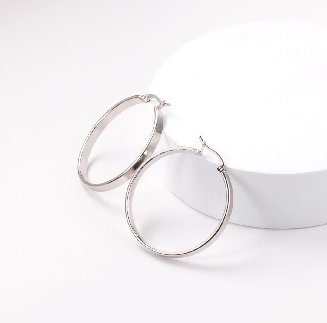 Hoop Earring without any design. Waterproof earrings, hypoallergenic, Non-Tarnish Jewelry, Minimalist.
