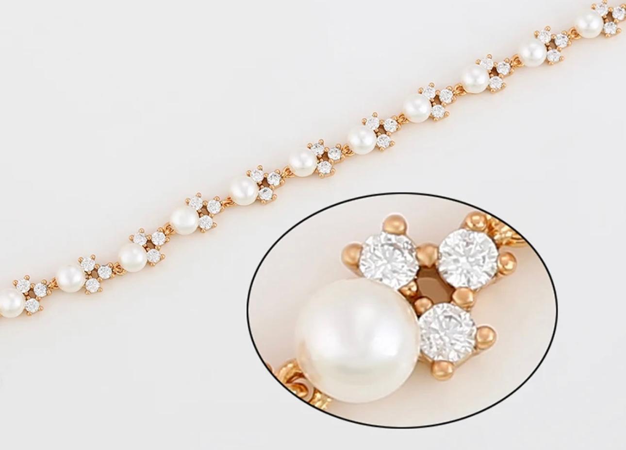 Pearl bracelet. Gold Bracelet. Jewelry for bride. Women jewelry. Zircon stones. Bridal. Wedding. Gift for women. Gift for her